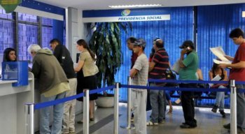 O atendimento podrão ser realizado também por telefone pelo número 135.