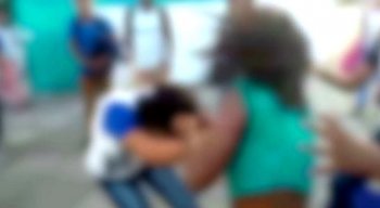 As jovens foram identificadas e os pais convocados para uma reunião