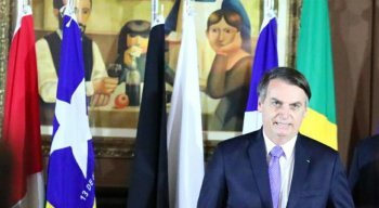 Bolsonaro chegou ao Recife por volta das 9h desta sexta-feira