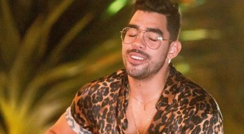 Cantor morreu numa queda de avião