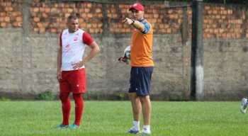 Time titular passará por mudanças, principalmente na parte defensiva
