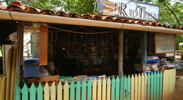 RioTeca incentiva a leitura e a reciclagem de material descartados