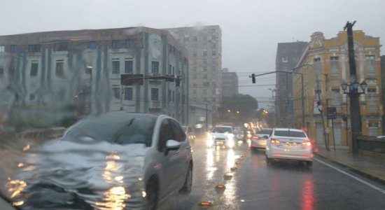 Veja os locais mais atingidos pela chuva em Pernambuco nesta quinta