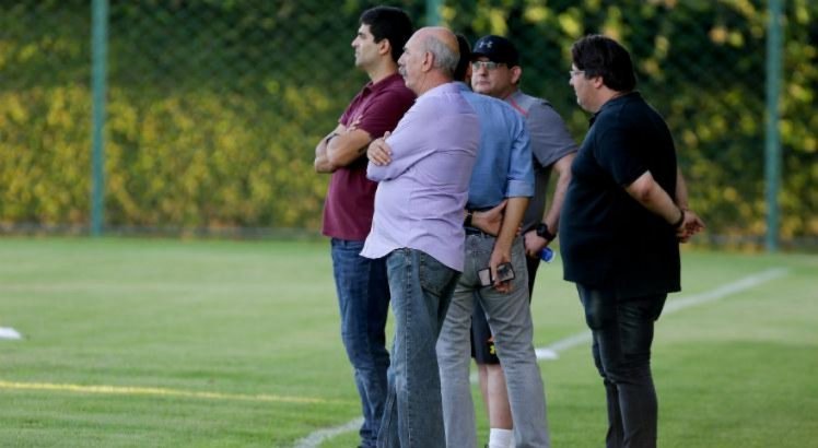 Diretoria do Sport avalia elenco durante parada da Série B para a Copa América.