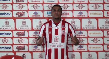 Erick Daltro vai disputar posição com o também lateral-esquerdo Willian Simões