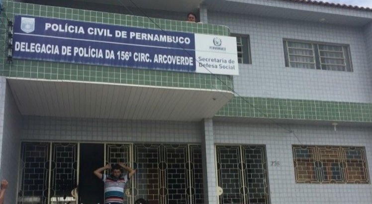 Adolescente foi levada para a Delegacia de Arcoverde