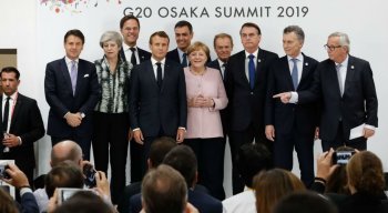 Bolsonaro disse ter conversado com a chanceler alemã e com o presidente francês sobre a questão climática brasileira