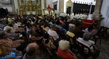 Fiéis celebram também o centenário da coroação canônica