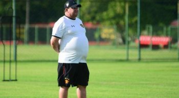 Guto Ferreira durante treinamento no CT José de Andrade Médicis.