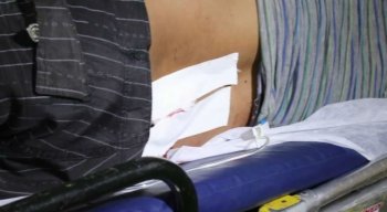 O homem foi baleado nas costas