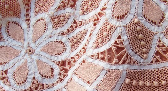 Desfile com a renda renascença faz parte da programação