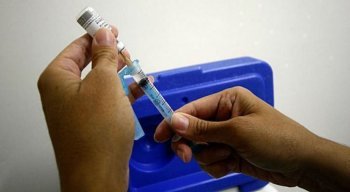 Vigilâncias epidemiológicas dos municípios estão realizando bloqueios vacinais
