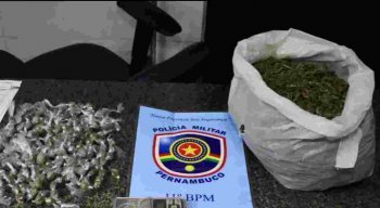 Polícia Militar apreende drogas na Bomba do Hemetério