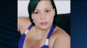 A vítima de 35 anos foi encontrada carbonizada dentro da própria residência