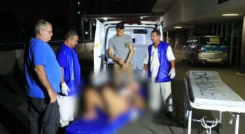 A mulher foi socorrida para o Hospital de Igarassu e transferida em estado grave para o Hospital da Restauração