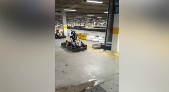 Jovem tem couro cabeludo arrancado em acidente de kart em Boa Viagem