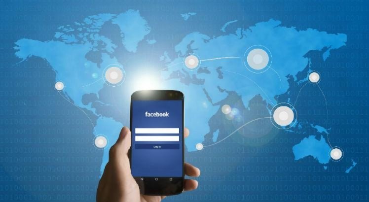 O Facebook disse que estava autorizado a fazer a transcrição de conversas pelos usuários do aplicativo Messenger