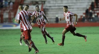No primeiro ano como profissional, Thiago disputou 36 jogos e marcou oito gols em 2019.