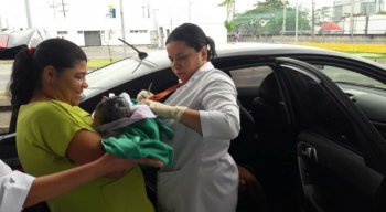 A mãe e o bebê estão no Hospital da Mulher.