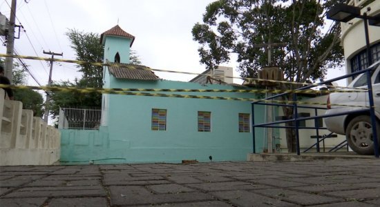 Capela São Sebastião fica ao lado do hospital de mesmo nome