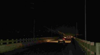 Durante a noite, de acordo motoristas, apenas os faróis iluminam o local.