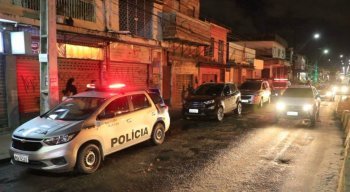 Pelo GPS do veículo, os policiais conseguiram seguir os suspeitos