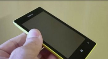 Um celular foi apreendido e levado para a perícia