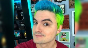 Youtuber Felipe Neto adquiriu 14 mil livros para distribuir gratuitamente