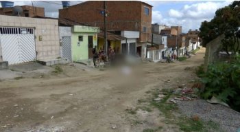 O crime aconteceu no bairro Cidade Alta, em Caruaru.