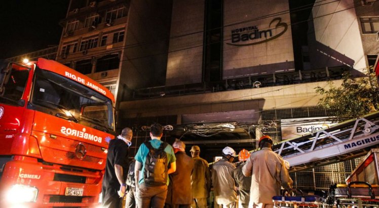 Vítimas do incêndio foram encaminhadas para o hospital dos bombeiros