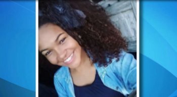 Câmera de segurança registraram quando a mulher tenta escapar do bandido