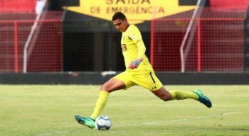 Clube também renegociou as dívidas com o goleiro.