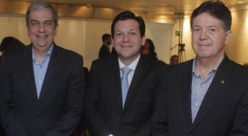 Alexandre Loback (E), diretor do Hospital Esperança, que integra a Rede D