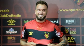 Willian Farias quer recomeçar a carreira no Sport
