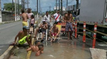 As pessoas se reuniram para