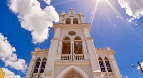 Festa da Padroeira de Limoeiro celebra 240 anos da Paróquia da Apresentação