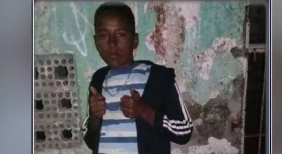 Menino de 12 anos desaparece na praia de Ponta de Pedras