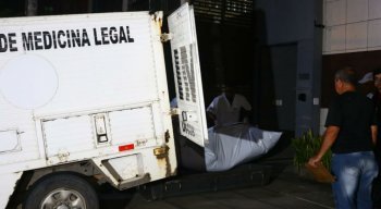 A polícia trava o caso como uma morte à esclarecer