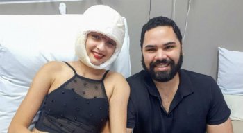 Nas redes sociais, Débora agradeceu o carinho e comemorou a cirurgia