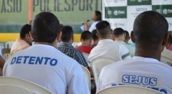 Detentos fazem prova do Enem