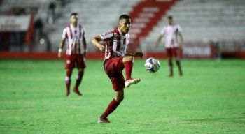 Thiago é uma das revelações do Náutico na temporada.