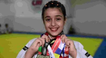 Pietra tem 9 anos de idade e já ganhou 12 medalhas no judô. Ela acredita que a menina e o menino podem fazer o esporte que quiserem