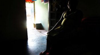 Mais de 80% das jovens que se casam antes dos 18 anos deram à luz antes de completar 20 anos