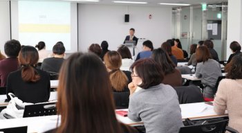 O curso terá duração de um mês e meio suas aulas irão acontecer de segunda a sexta-feira, das 13h30 às 17h30
