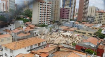 Prédio residencial desabou em Fortaleza