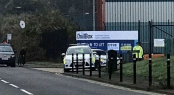 Corpos foram encontrado no contêiner em um caminhão no parque industrial de Essex, no Reino Unido