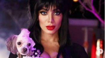 Anitta se fantasiou de "Elvira, a Rainha das Trevas