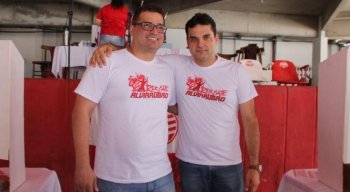 Edno Melo (E) e Diógenes Braga (D) receberam o apoio de ex-presidentes do Náutico