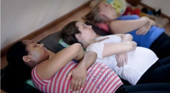 As mulheres grávidas devem ser afastadas de imediato de toda atividade insalubre, em qualquer grau