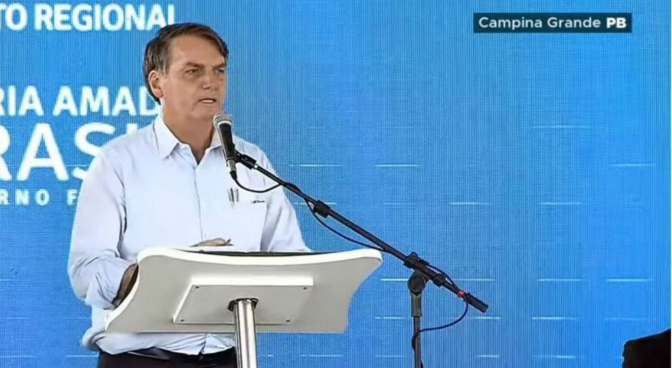 Bolsonaro inaugura obra em Campina Grande e diz: 